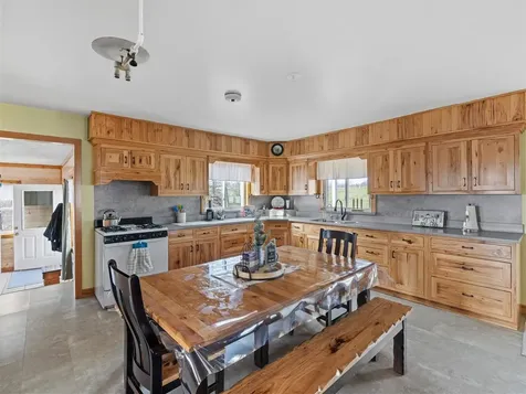 774 John Logsdon Road Munfordville KY 42765