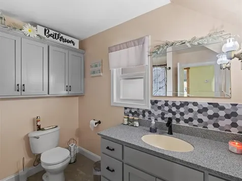 774 John Logsdon Road Munfordville KY 42765
