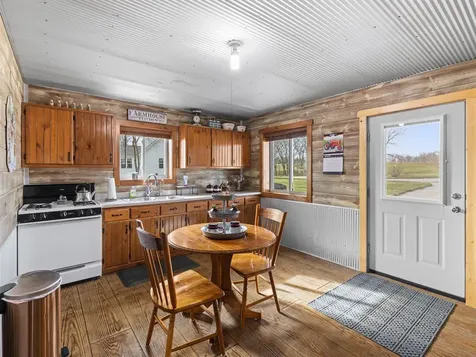 774 John Logsdon Road Munfordville KY 42765