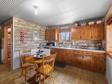 774 John Logsdon Road Munfordville KY 42765