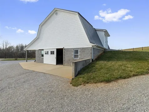 774 John Logsdon Road Munfordville KY 42765