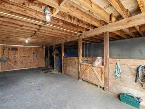 774 John Logsdon Road Munfordville KY 42765