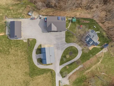 774 John Logsdon Road Munfordville KY 42765