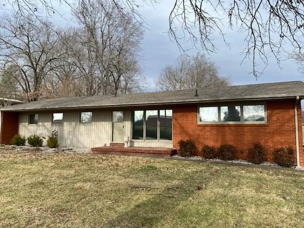 517 E Main Cross Street Greenville KY 42345