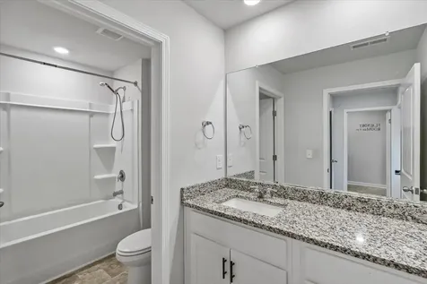 7210 Eagle Stone Lane Bowling Green KY 42101