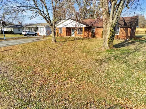 711 Riverside Drive Glasgow KY 42141