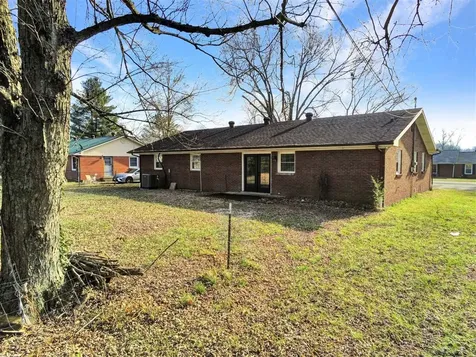 711 Riverside Drive Glasgow KY 42141