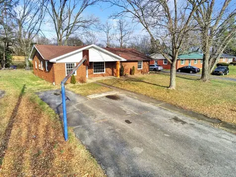 711 Riverside Drive Glasgow KY 42141