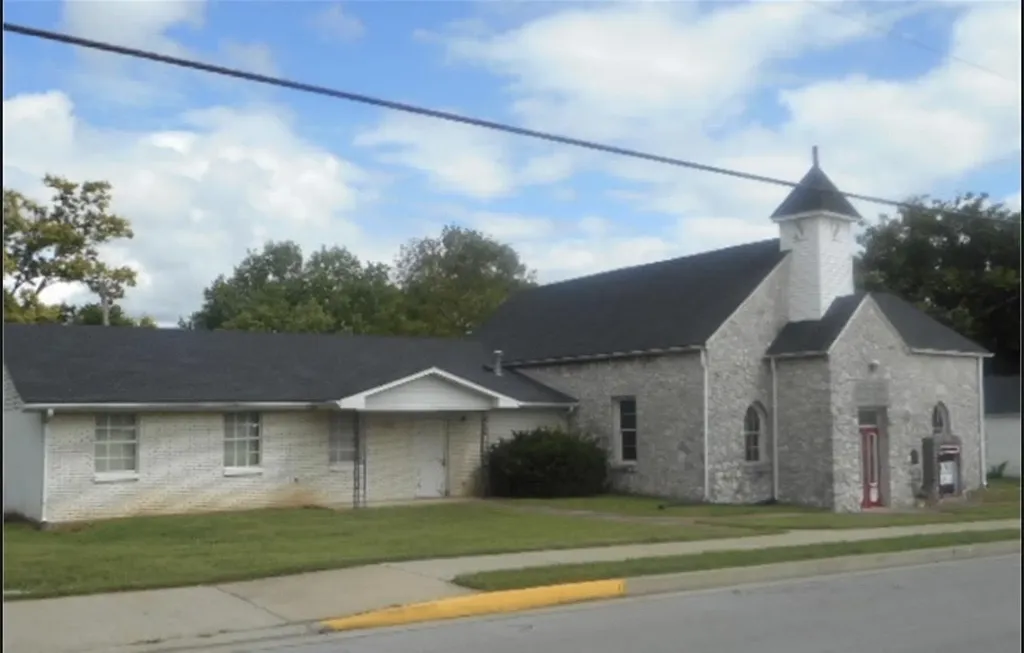 874 E 11th Avenue Bowling Green KY 42101
