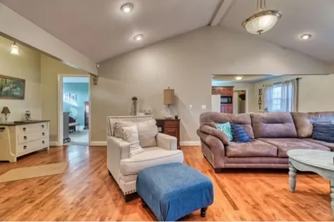 205 Williams Greenville KY 42345