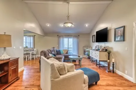 205 Williams Greenville KY 42345