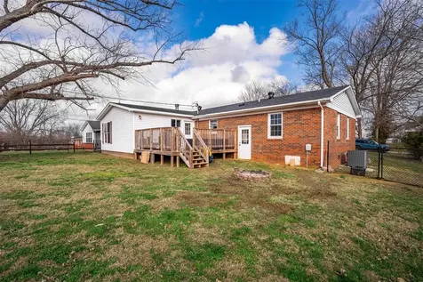159 Watkins Drive Auburn KY 42206