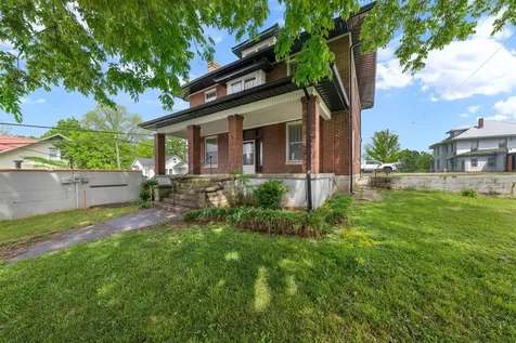 108 N Court Street Scottsville KY 42164