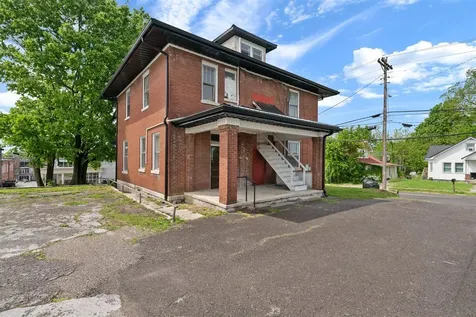 108 N Court Street Scottsville KY 42164
