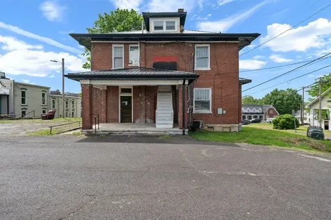 108 N Court Street Scottsville KY 42164