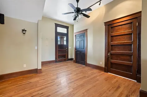 108 N Court Street Scottsville KY 42164