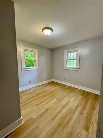 344 N Court Street Scottsville KY 42164