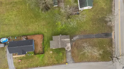 720 Glen Lily Road Bowling Green KY 42101