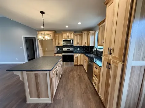 6845 Dripping Springs Road Smiths Grove KY 42171