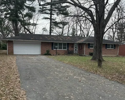 749 Sherwood Drive Bowling Green KY 42103
