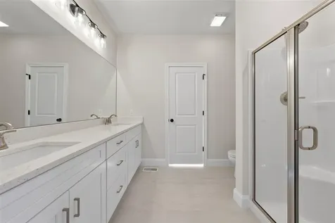 649 Pleasant Meadow Lane Bowling Green KY 42101