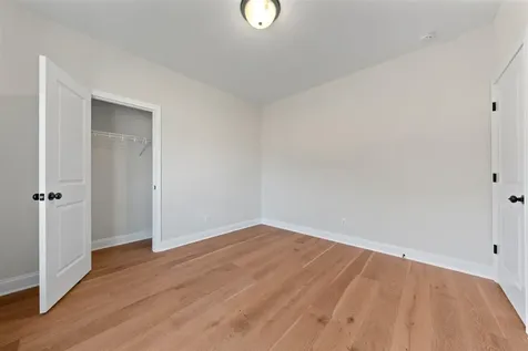 649 Pleasant Meadow Lane Bowling Green KY 42101