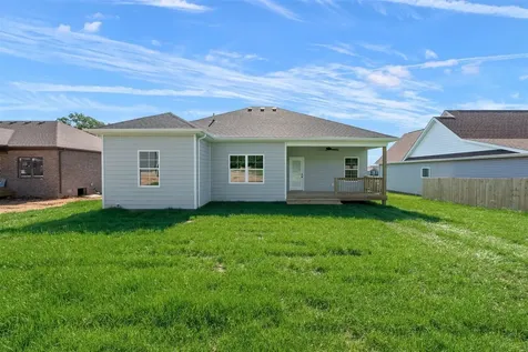 649 Pleasant Meadow Lane Bowling Green KY 42101