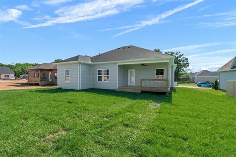 649 Pleasant Meadow Lane Bowling Green KY 42101