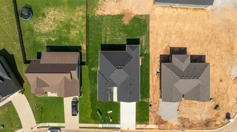 649 Pleasant Meadow Lane Bowling Green KY 42101