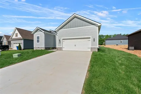 649 Pleasant Meadow Lane Bowling Green KY 42101