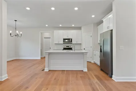 649 Pleasant Meadow Lane Bowling Green KY 42101