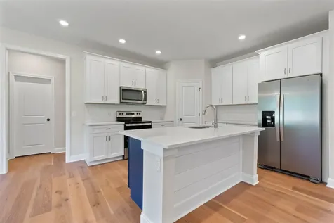 649 Pleasant Meadow Lane Bowling Green KY 42101