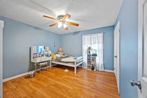 221 Whispering Hills Boulevard Bowling Green KY 42104