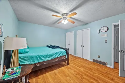 221 Whispering Hills Boulevard Bowling Green KY 42104