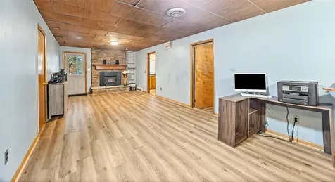 221 Whispering Hills Boulevard Bowling Green KY 42104