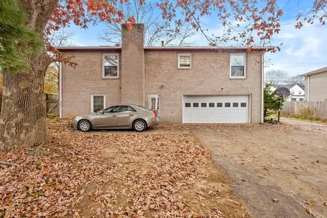 221 Whispering Hills Boulevard Bowling Green KY 42104