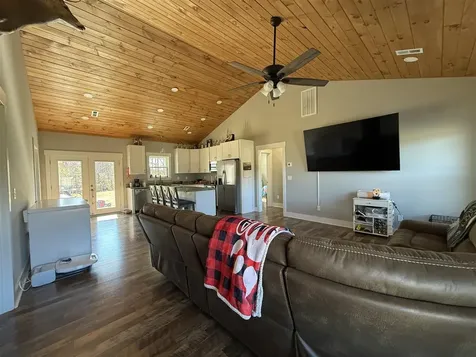 5550 Brownsford Road Scottsville KY 42164