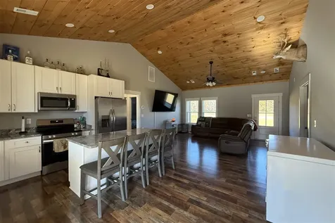 5550 Brownsford Road Scottsville KY 42164