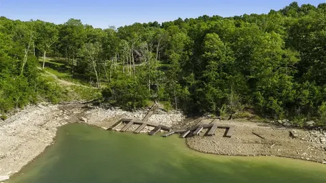 192 Twin Oaks Drive Mammoth Cave KY 42259