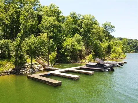 192 Twin Oaks Drive Mammoth Cave KY 42259