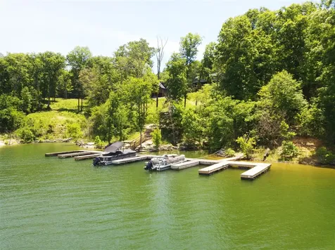 192 Twin Oaks Drive Mammoth Cave KY 42259