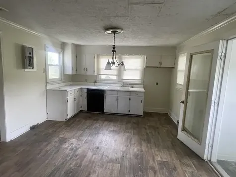 9356 Caneyville Road Morgantown KY 42261