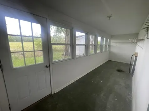 9356 Caneyville Road Morgantown KY 42261