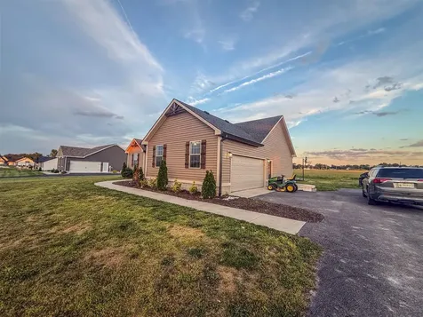 184 Greenbriar Lane Smiths Grove KY 42171