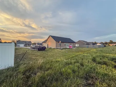 184 Greenbriar Lane Smiths Grove KY 42171