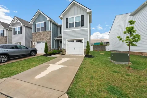 1126 Aubrey Meadows Place Franklin KY 42134