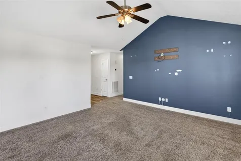 1360 Winnipeg Way Bowling Green KY 42101