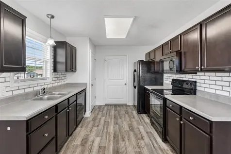 1360 Winnipeg Way Bowling Green KY 42101