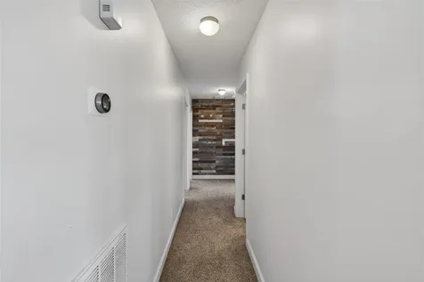 1360 Winnipeg Way Bowling Green KY 42101