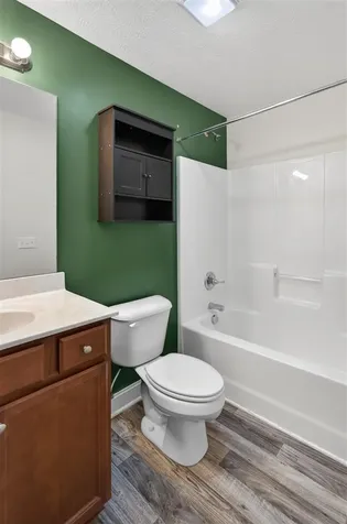 1360 Winnipeg Way Bowling Green KY 42101
